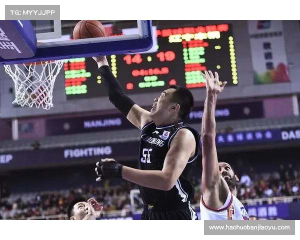 哈达迪坚守赛场的背后：从伤病困扰到不退役的坚韧决心